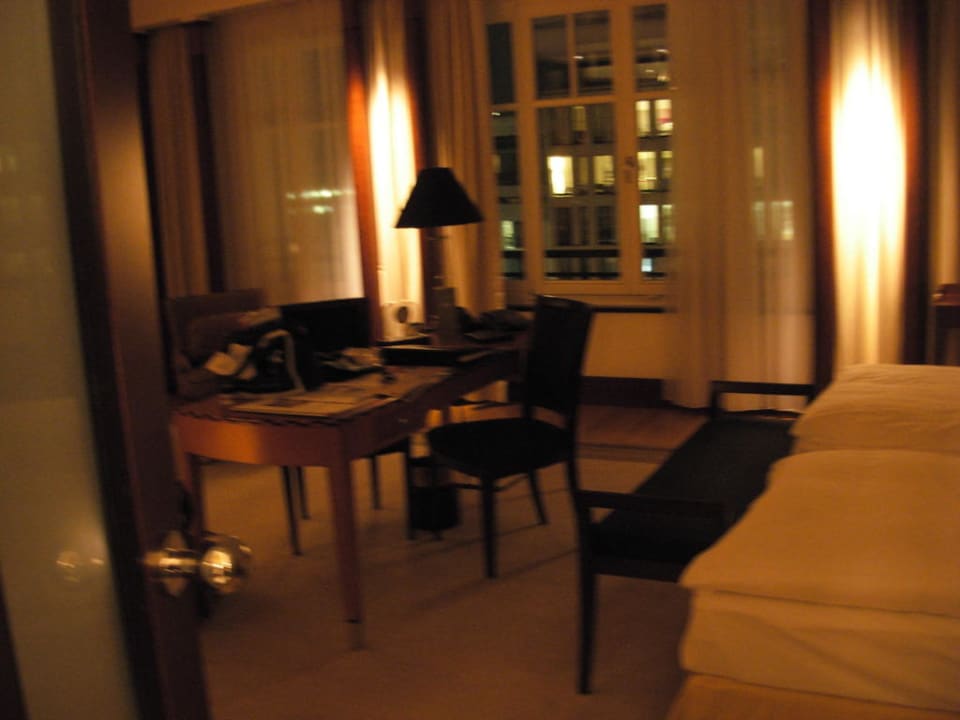 Blick ins Zimmer Hotel Adlon Kempinski Berlin