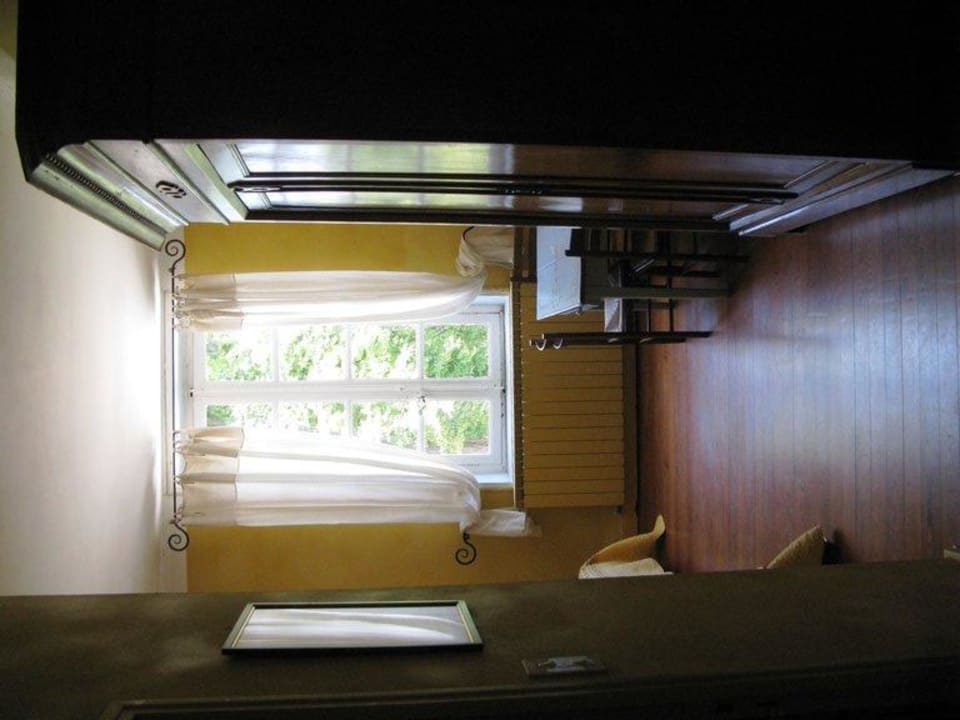 Blick ins Zimmer Domaine du Pont d'Ardèche