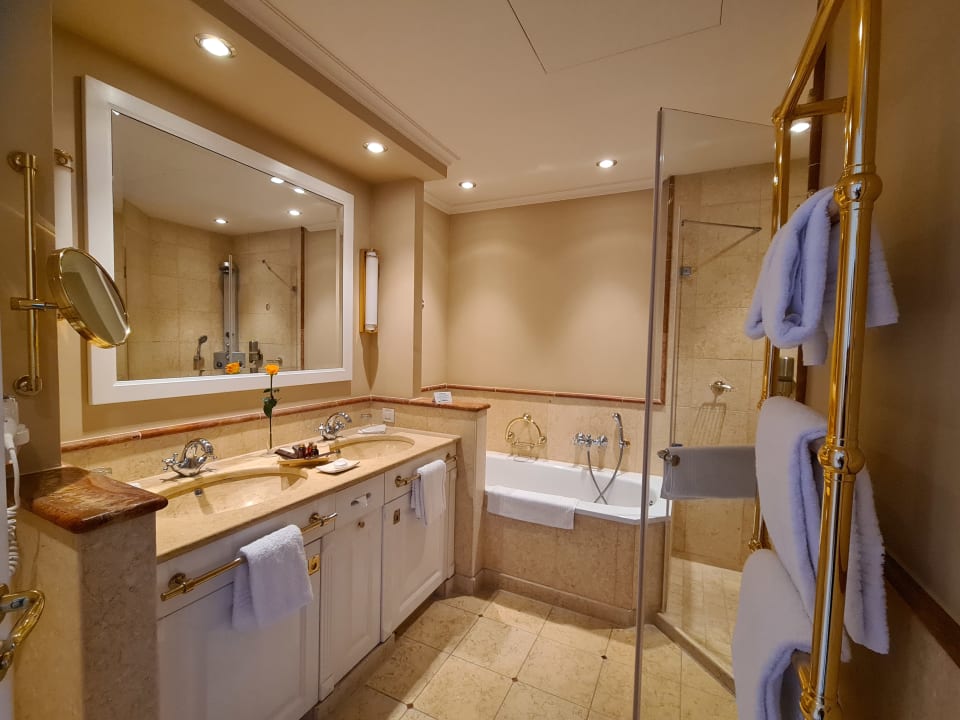 Zimmer Hotel Yachthafenresidenz Hohe Düne