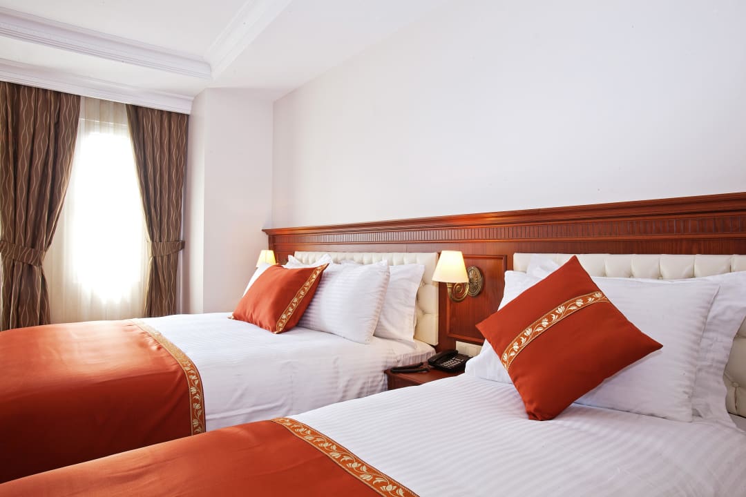 Zimmer Aren Suites