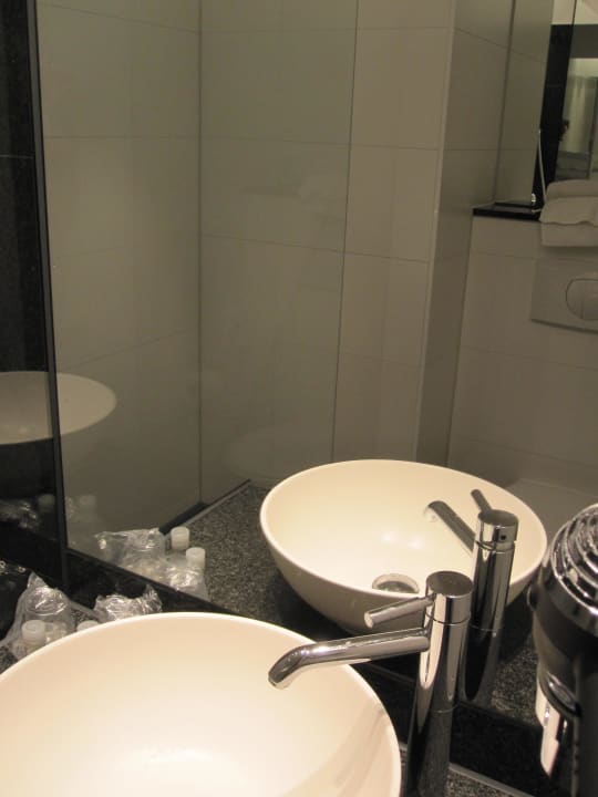 Bad Motel One Hamburg-Alster