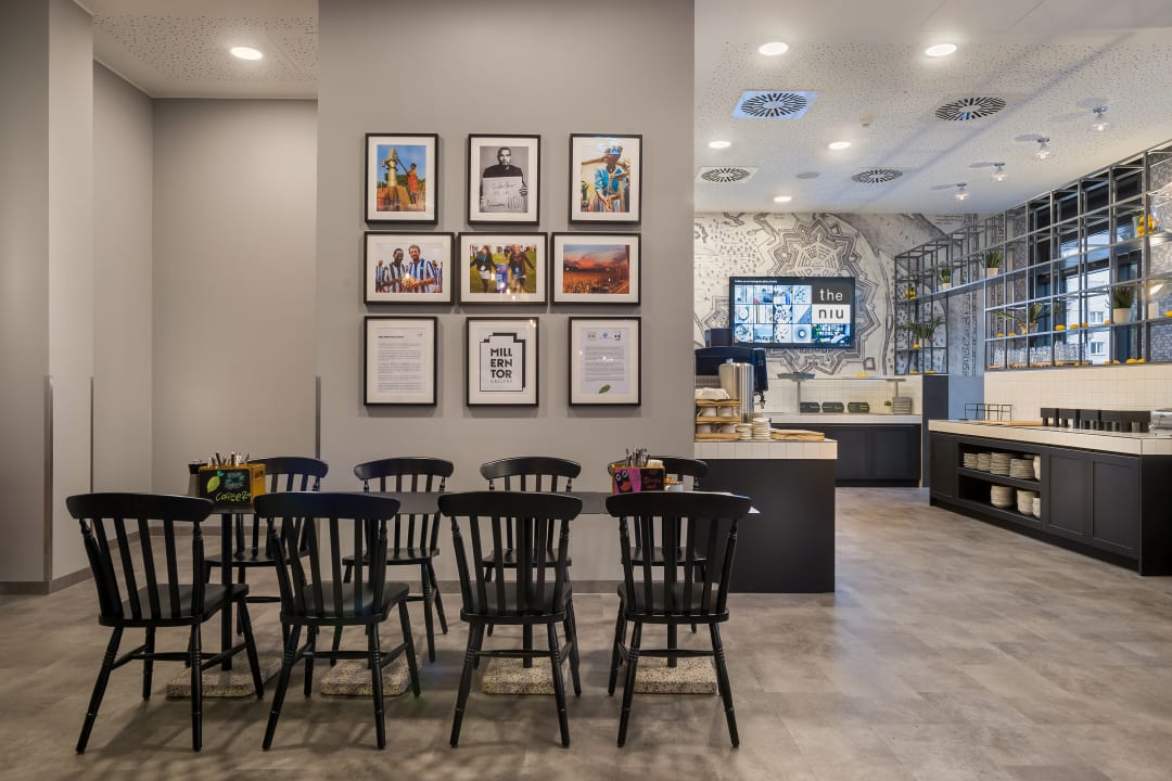 Gastro Holiday Inn - the niu, Square Mannheim