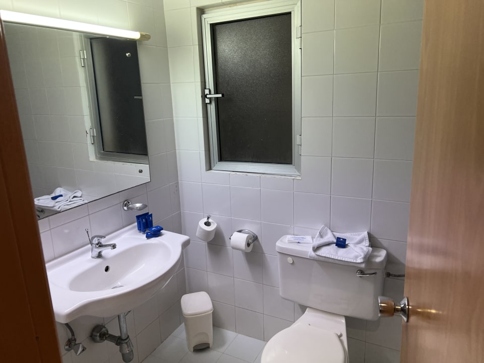 Zimmer Paradise Bay Resort Hotel