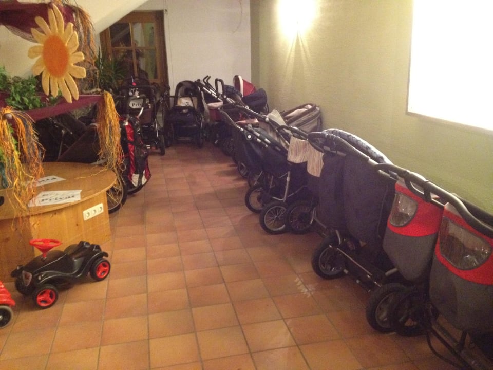 Kinderwagen zum Ausleihen ULRICHSHOF Nature · Family · Design