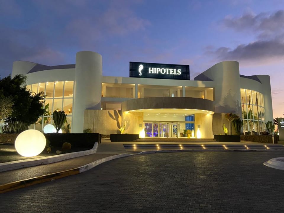 Außenansicht Hipotels La Geria