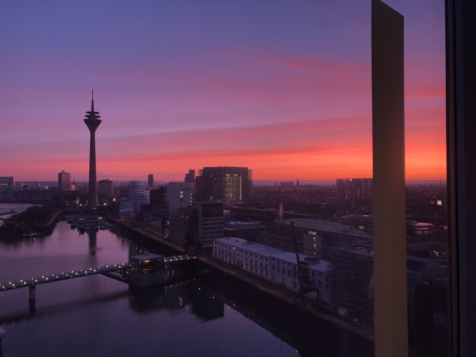 Ausblick INNSiDE by Meliá Düsseldorf Hafen