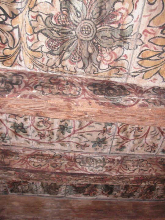 Wundervolle Deckenstukatur Hotel Basel - Da wohnen, wo Basel lebt!