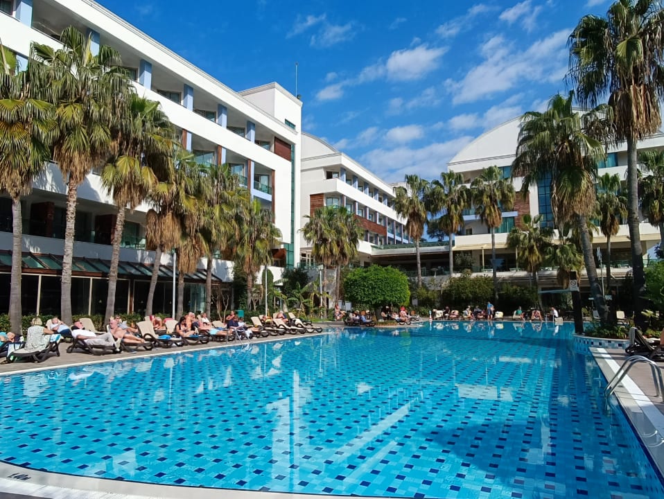 Pool Port Side Resort Hotel