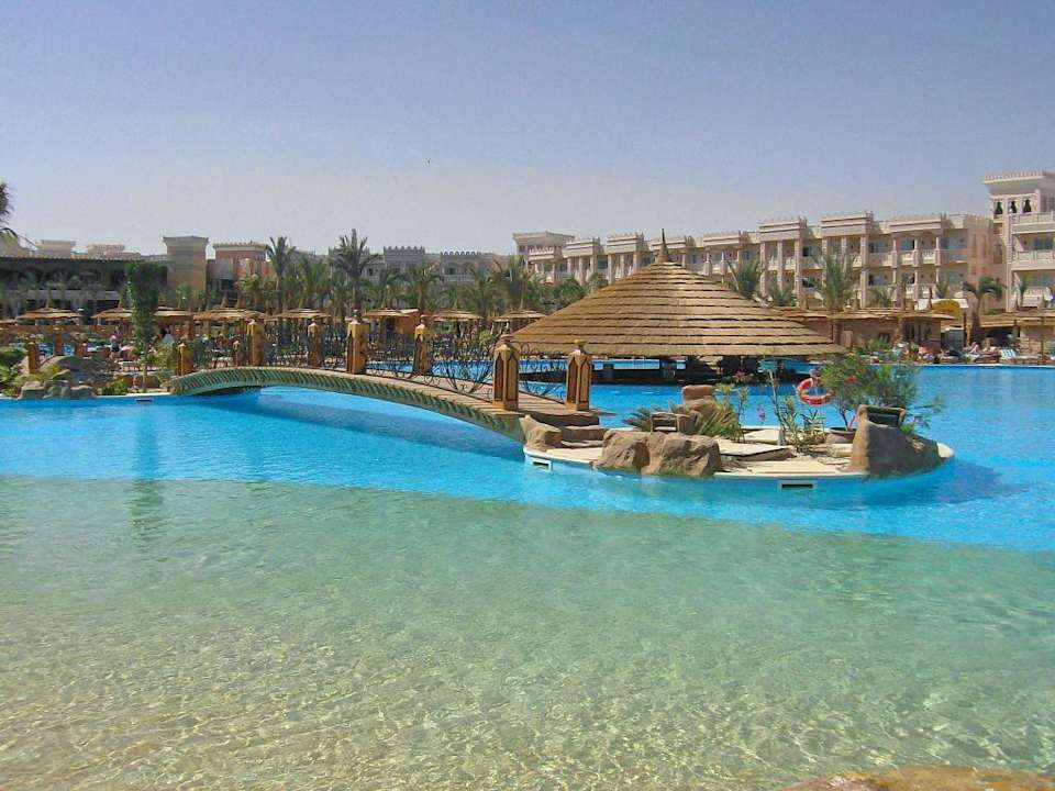 Pool mit Bar Pickalbatros Palace Resort