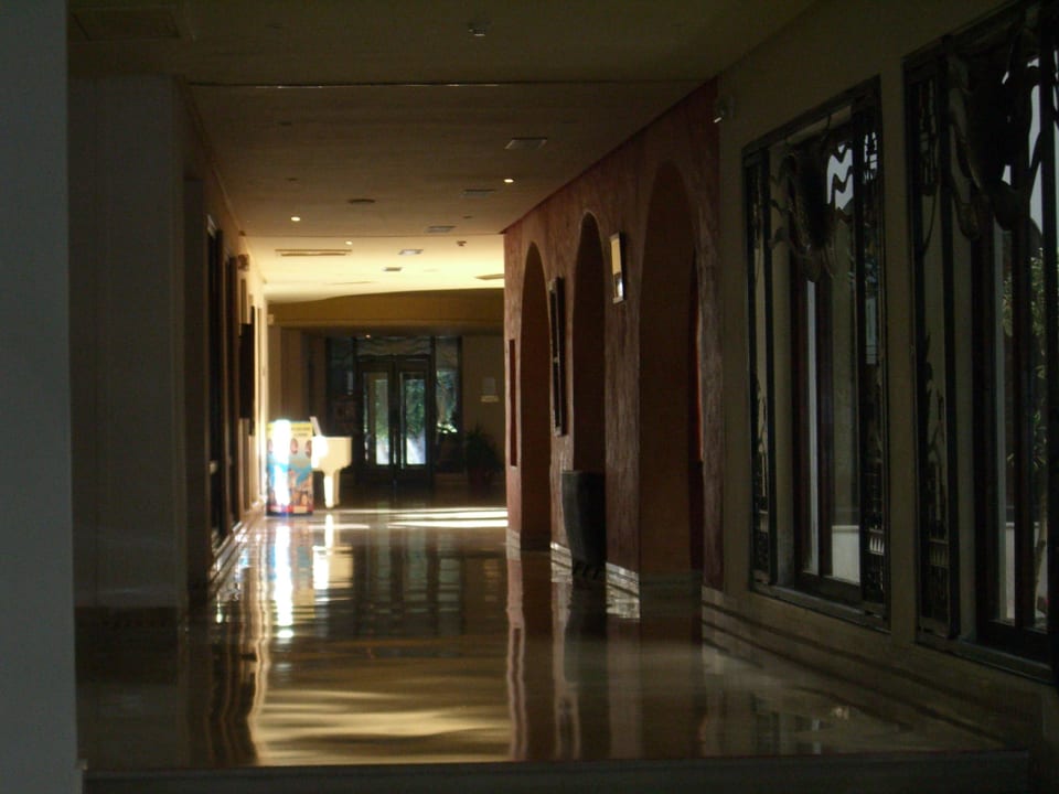 Gang zur Empfangshalle Hotel El Kantaoui Center