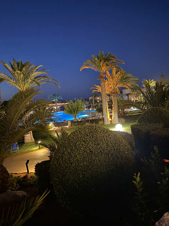 Gartenanlage Anissa Beach & Village