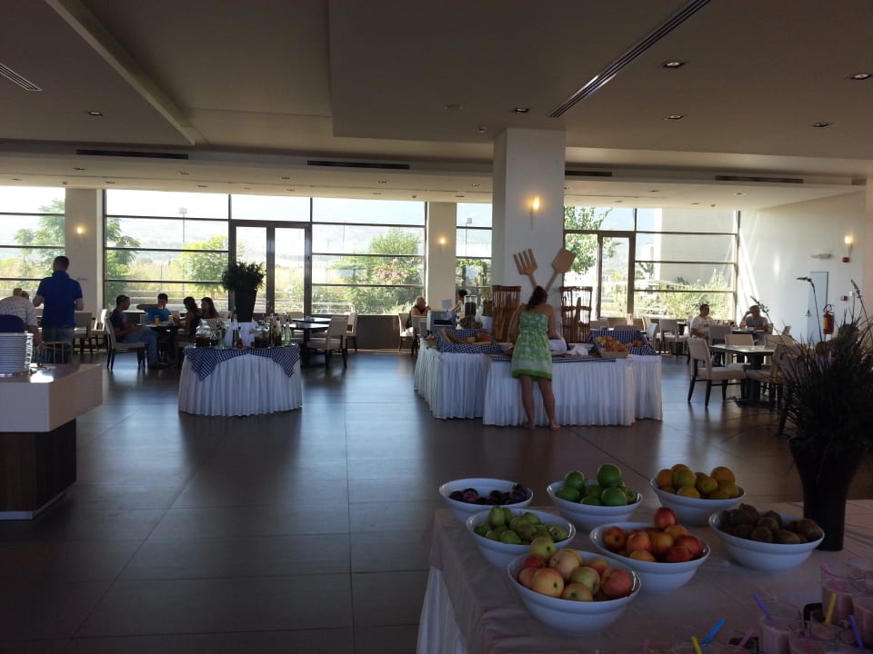 Teil des Frühstückbuffets Astir Odysseus Kos Resort & Spa