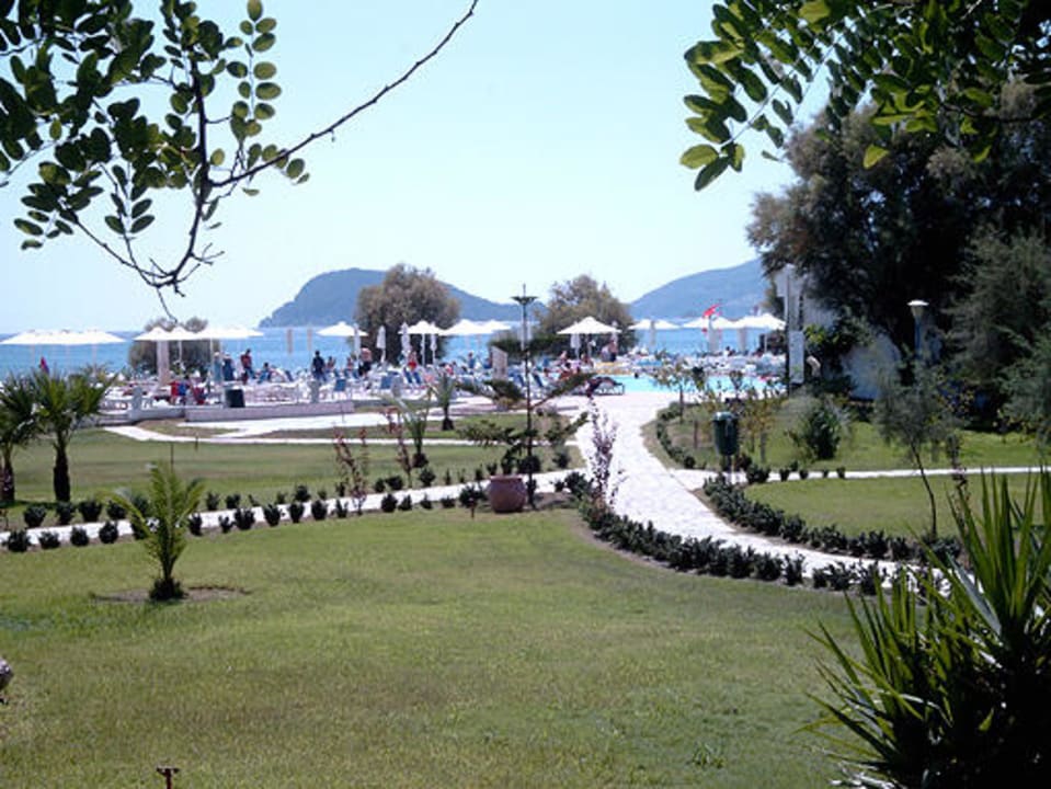 Blick zum Strand Domes Aulūs Zante, Autograph Collection