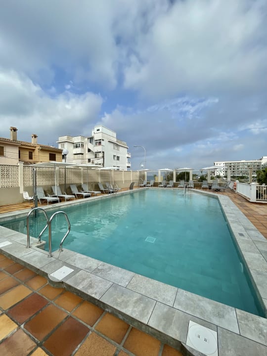 Pool BQ Apolo Hotel