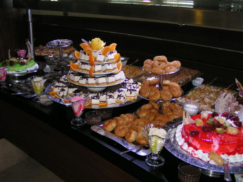 Dessert Seaden Sea World Resort & Spa