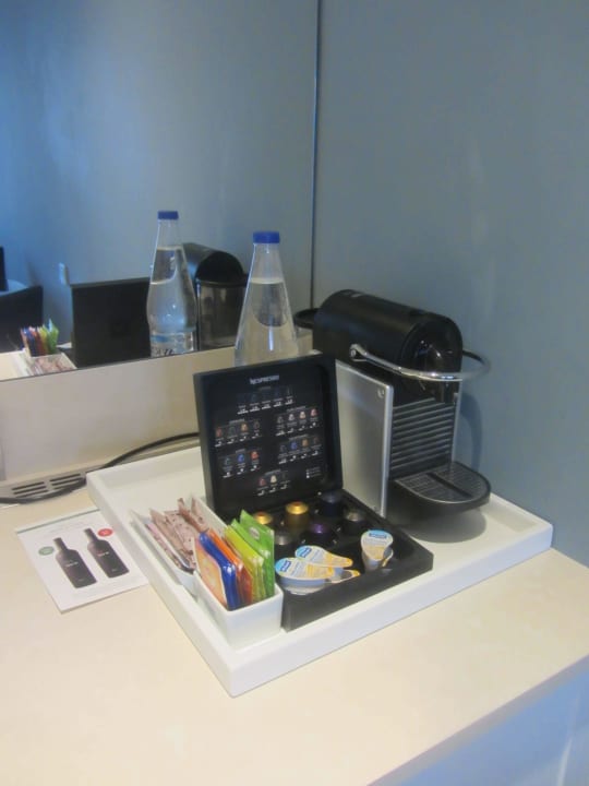 Nespresso Bar im Zimmer Ikos Olivia