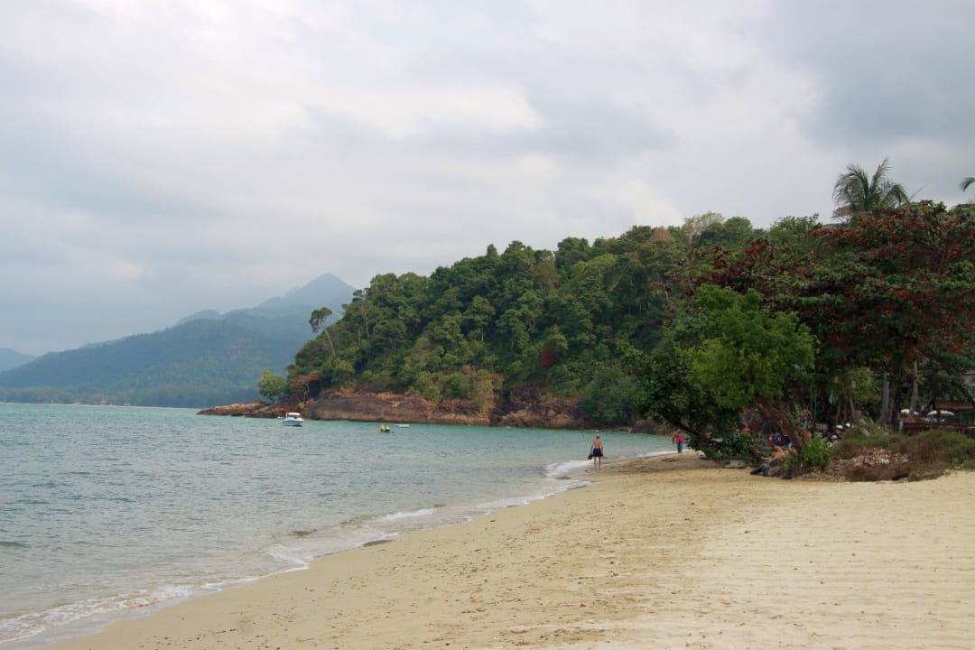Sandstrand (echt wenig Touristen) Hotel The Chill Koh Chang