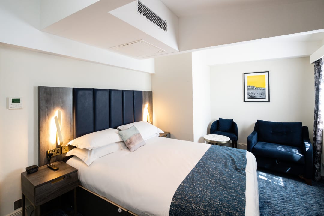 Zimmer Dover Marina Hotel & Spa, Tapestry Collection by Hilton