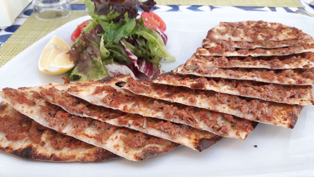 Gastro Acanthus Cennet Barut Collection