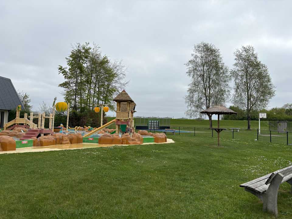 Sport & Freizeit Camping & Bungalows RCN Zeewolde