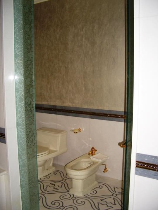 Presidential Suite - Toilette und Bidet Emirates Palace Mandarin Oriental