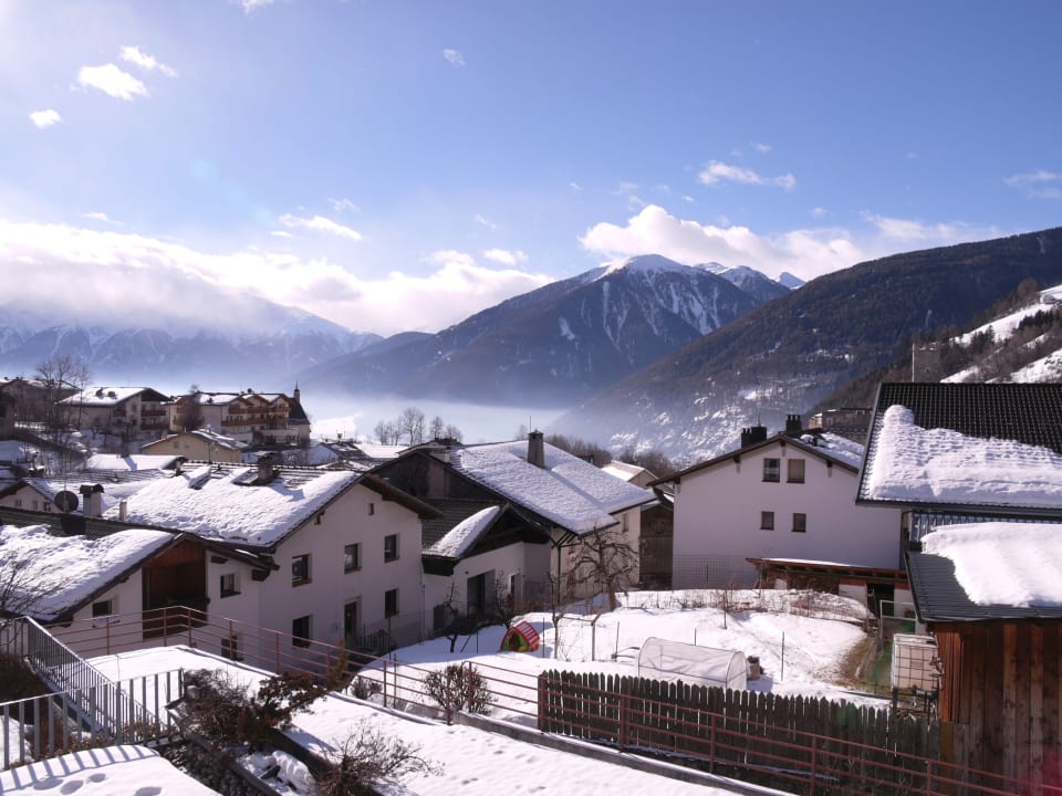 Blick auf den Ort Hotel Weisses Kreuz