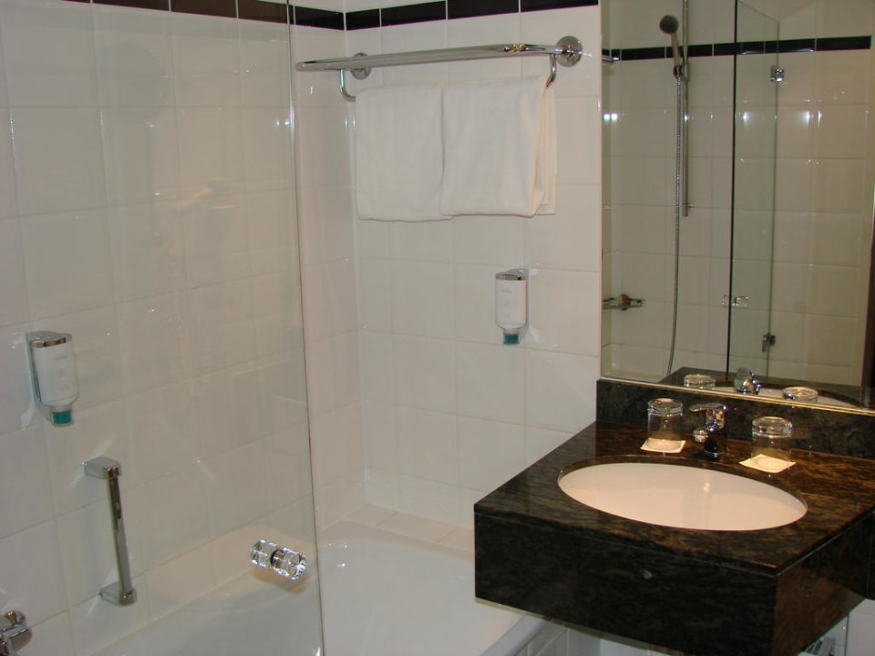 Blick ins Zimmer Hotel Dorint Resort & Spa Bad Brückenau