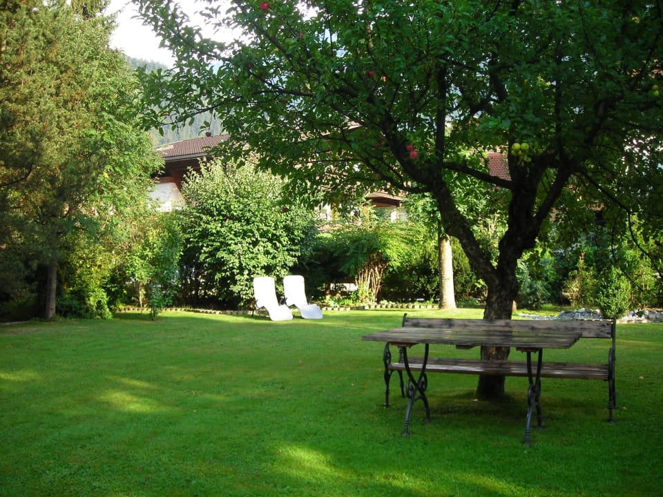 Liegewiese Landhaus Zum Griena