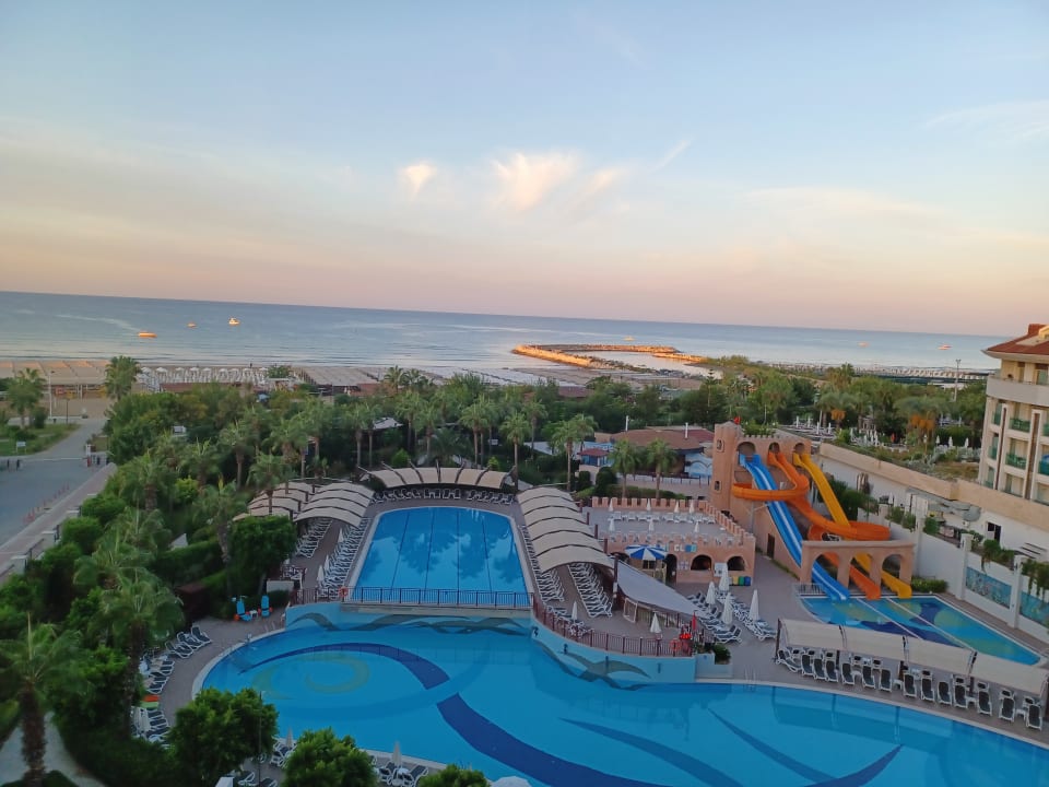 Außenansicht Aydinbey Kings Palace & Spa