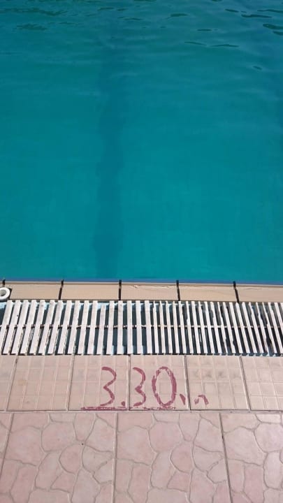 3 Aristoteles Holiday Resort & Spa