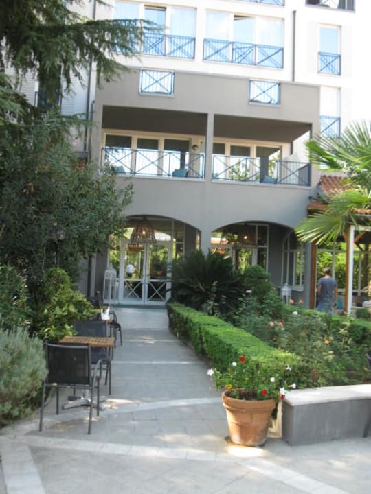 Gartenanlage Rogner Hotel Tirana