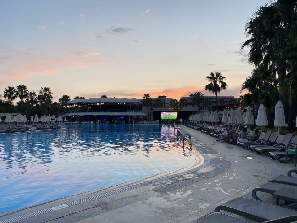 Pool VONRESORT Golden Coast