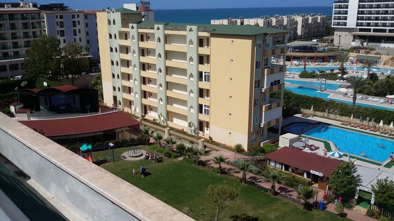 Blick vom Balkon  Telatiye Resort