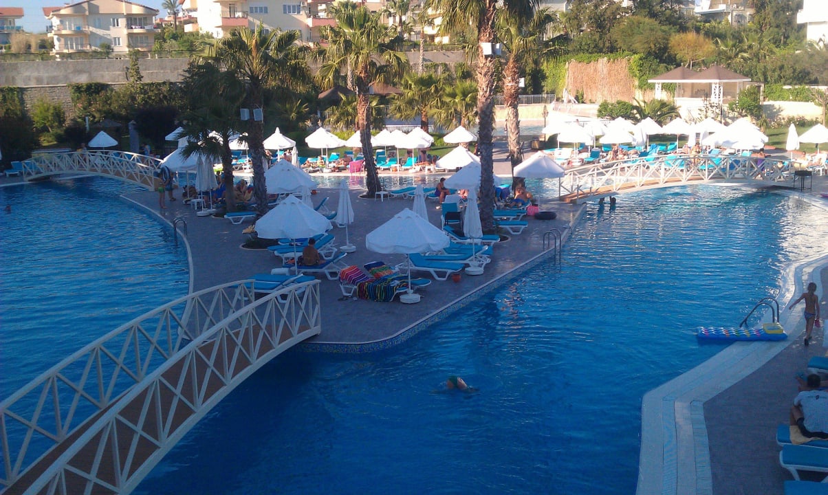 Pool Side Mare Resort & Spa