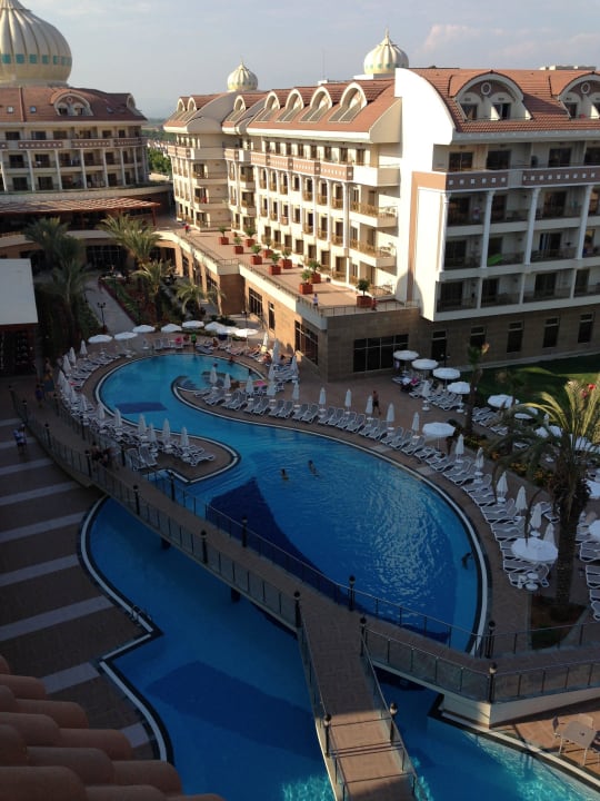 Blick von Zimmer - traumhaft Kirman Belazur Resort & Spa