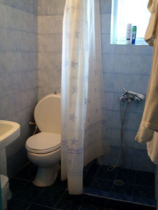Das viel zu kleine Bad Hotel Achaios