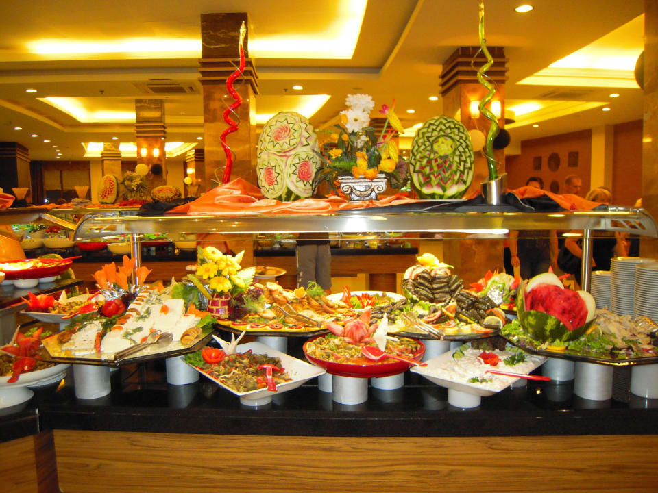 Tolle Buffets Alaiye Resort & Spa