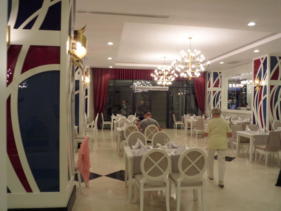 Innenbereich Adalya Elite Lara