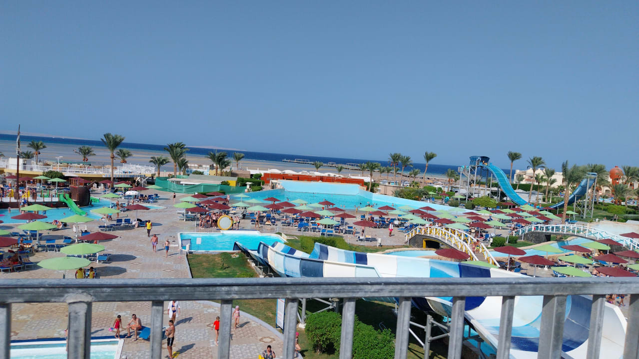 Pool Titanic Beach Spa & Aqua Park