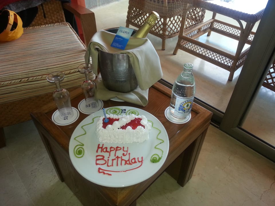 Nette Überraschung zum Geburtstag Gloria Palace Royal Hotel & Spa