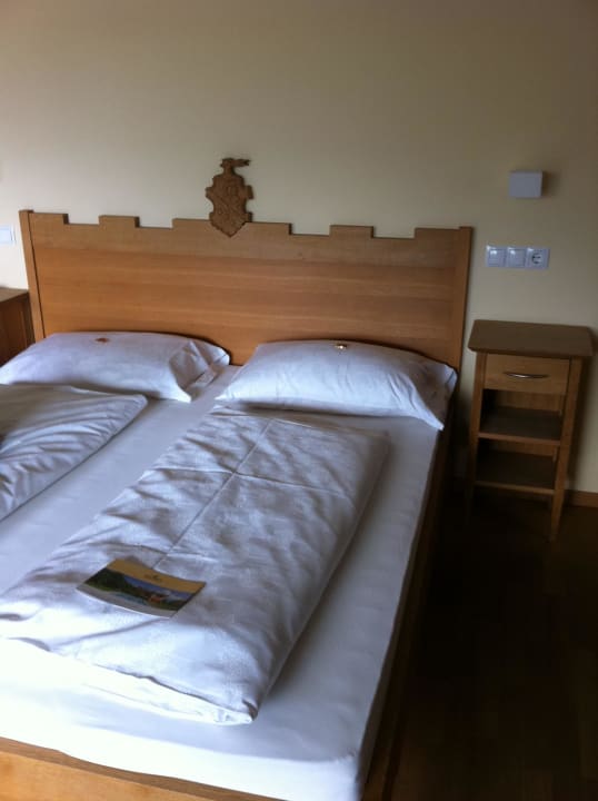 Teil des Zimmers 104 Weingut Klosterhof Garni-Hotel