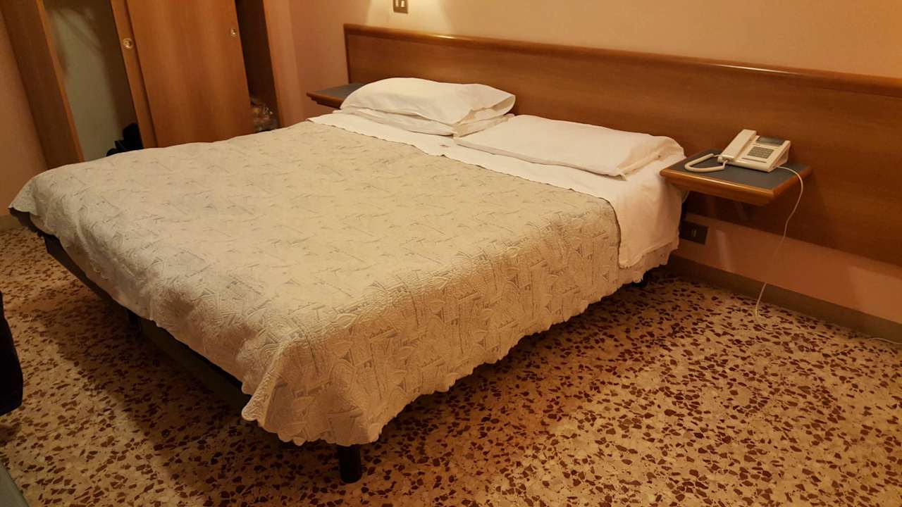 Ansichten und Detail im Zimmer Hotel Astor