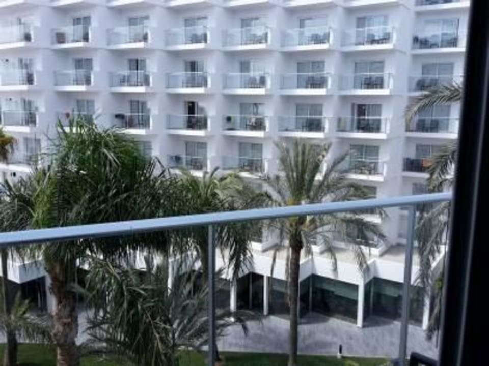 Unbedingt Zimmer zum Garten nehmen Hotel Riu Papayas