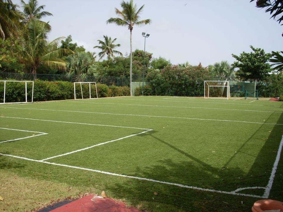 Fussballfeld Hotel Grand Palladium Palace Resort, Spa & Casino