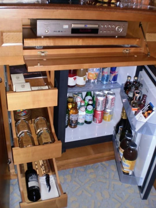 Minibar Emirates Palace Mandarin Oriental