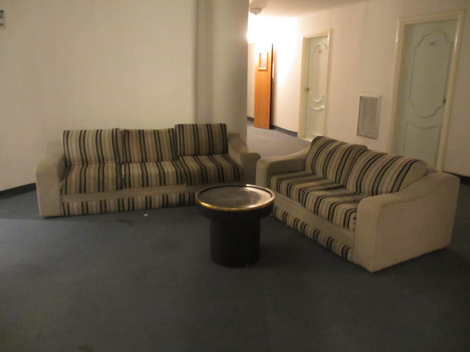 Sitzbereich auf 4. Etage Riadh Palms Resort & Spa