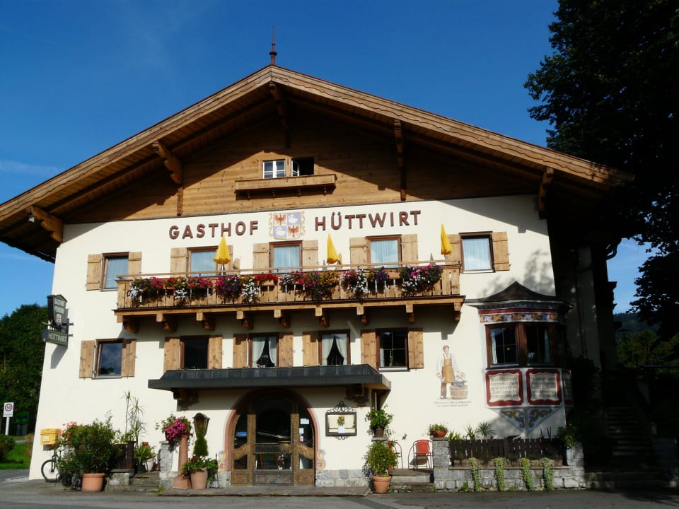 Gasthof Hüttwirt im Sommer Frühstückspension Hüttwirt