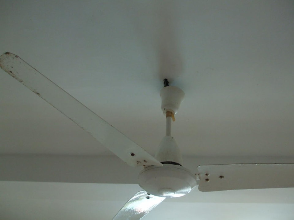 Nicht benutzbarer Ventilator Hotel Lanka Supercorals