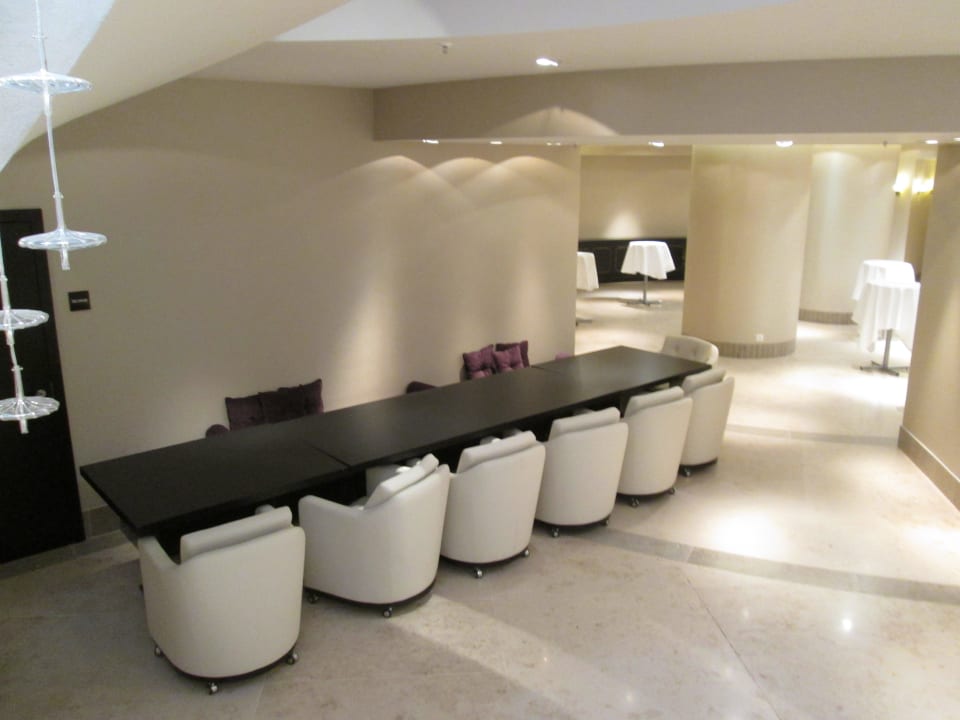 Hotel-Lobby The Posthouse Berlin – Leonardo Limited Edition