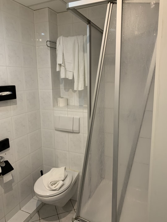 Zimmer Entrée Hotel Glinde